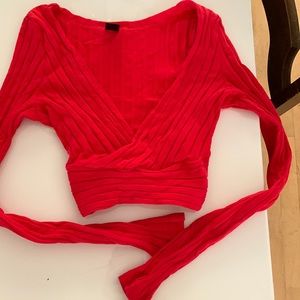 Long sleeve crop top